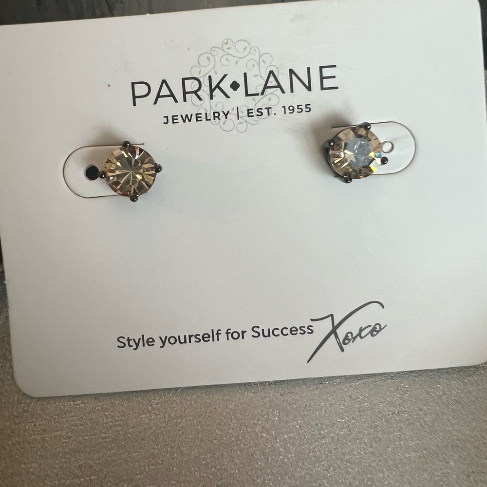 Park Lane Impression Earrings glow